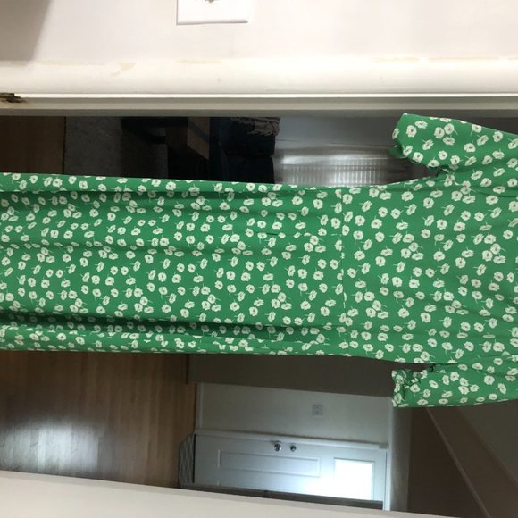 All in Favor green and white floral midi dress - Picture 3 of 4